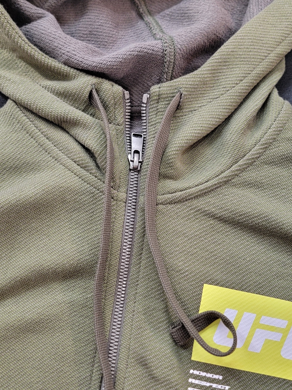 Reebok Men's Olive Green Full-Zip Hoodie with Yellow Logo - Picture 6 of 9